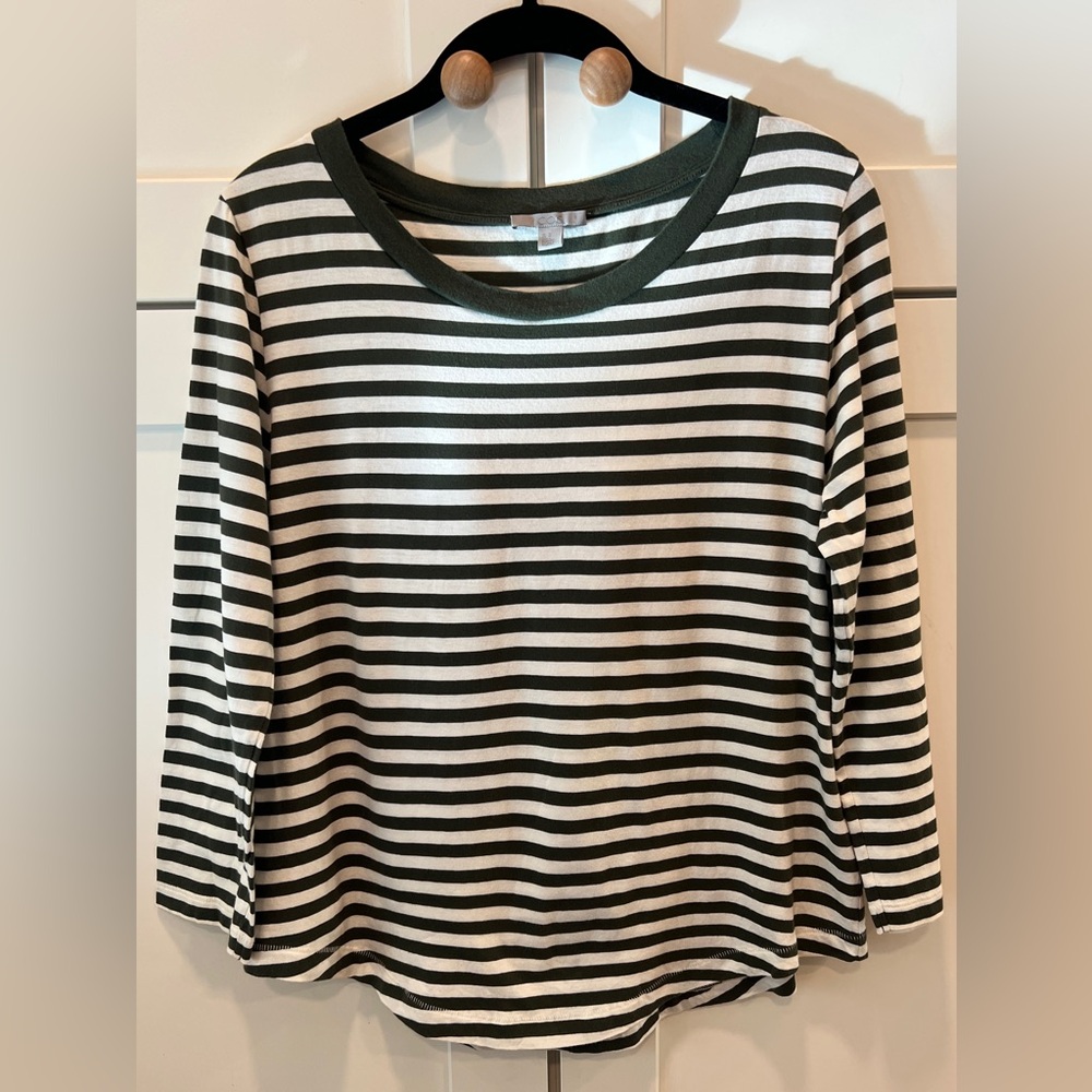 COS STRIPED 3/4 SLEEVE TEE, OLIVE & WHITE, SIZE M.